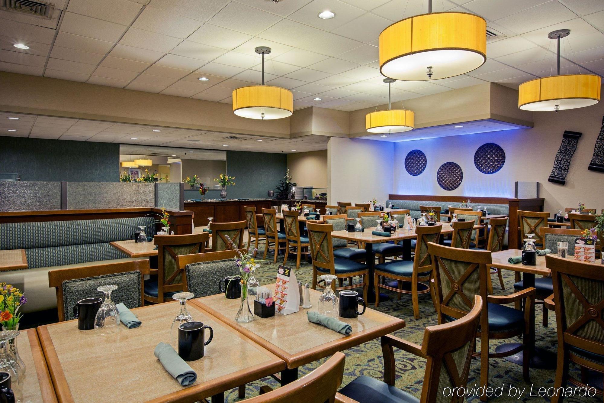 Radisson Hotel レディング エクステリア 写真